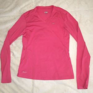 Nike women’s dry fit long sleeve v-neck size XS